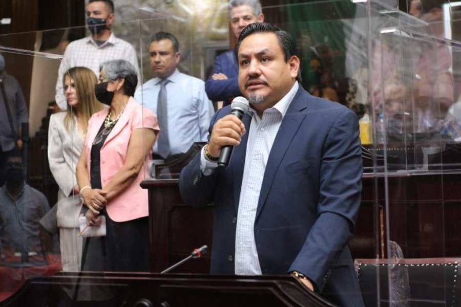 Invita Víctor Manríquez a acudir al Tianguis Artesanal del Domingo de Ramos