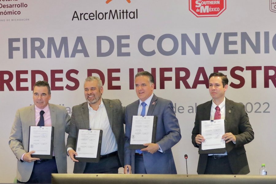 Gobierno de Michoacán, Kansas y Mittal rehabilitarán carreteras de 20 municipios