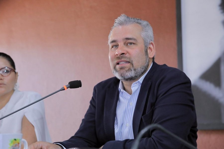 Avanza Barrio Bienestar con integración de comités vecinales en Zamora: Bedolla