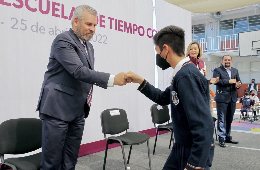 Reactiva Bedolla Escuelas de Tiempo Completo en Michoacán