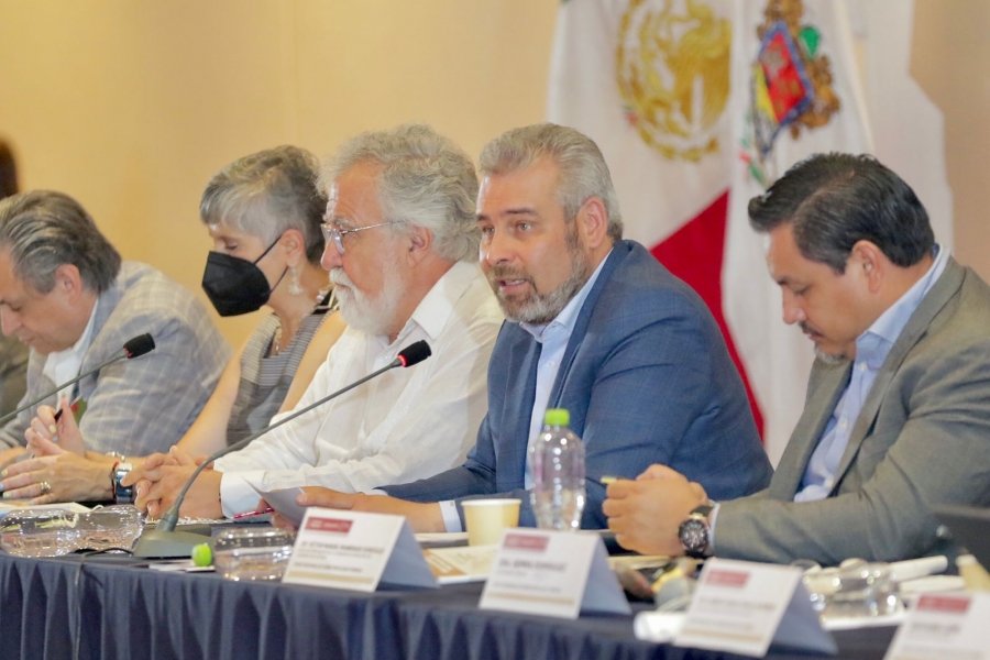 Gobierno de Michoacán trabaja por retorno seguro de desplazados por violencia: Bedolla