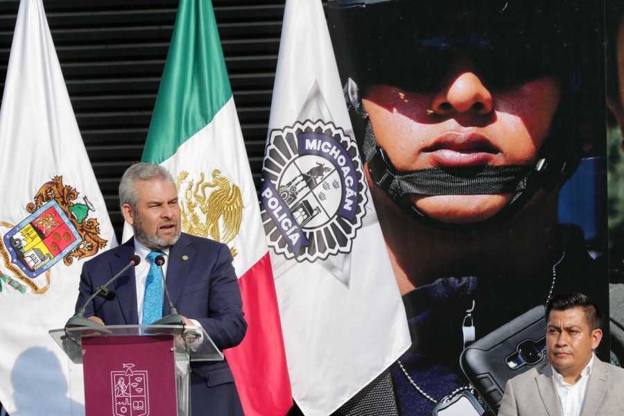 Combatir a todos los grupos criminales y frenar la impunidad, clave para la paz en Michoacán: Bedolla