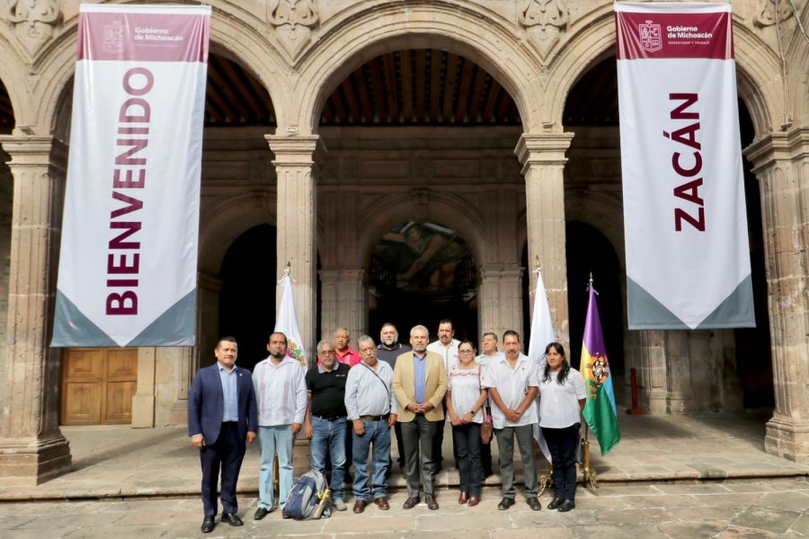 Recibe Ramírez Bedolla a nuevas autoridades indígenas de Zacán