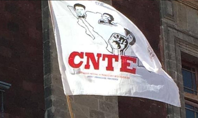 CNTE se opone a pago de salario con tarjeta bancaria; 74% de los maestros, a favor