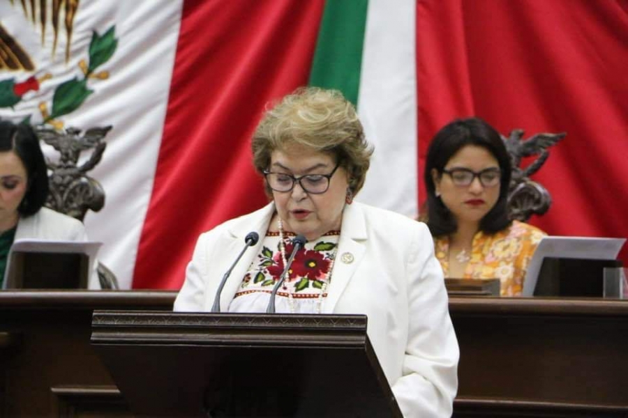 Busca María de la Luz Núñez, reactivar y democratizar el Parlamento de Mujeres