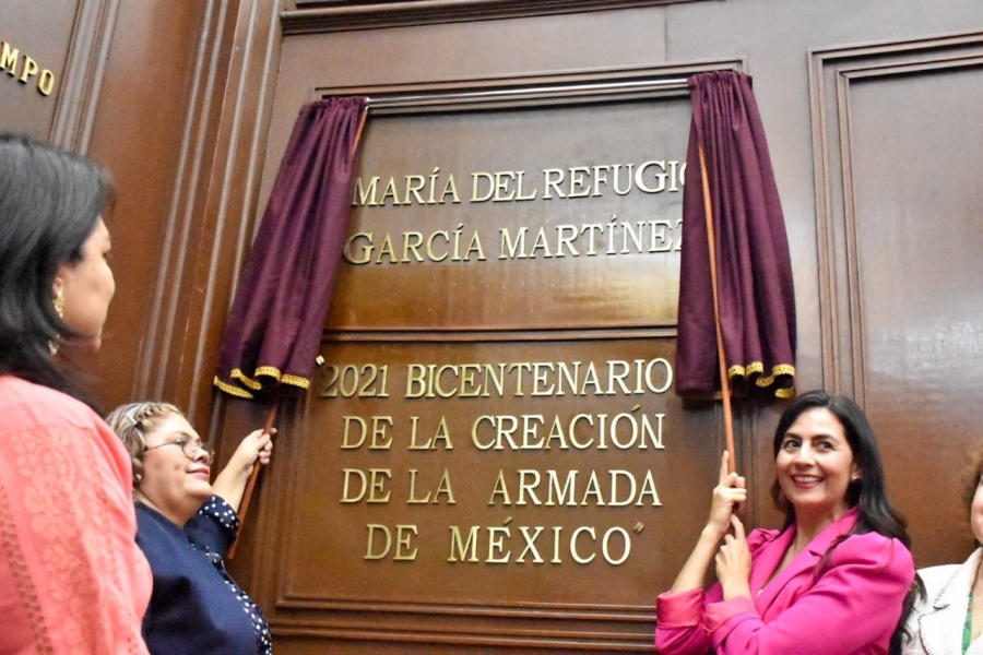 75 Legislatura rinde homenaje a María del Refugio García Martínez; inscribe su nombre en letras de oro