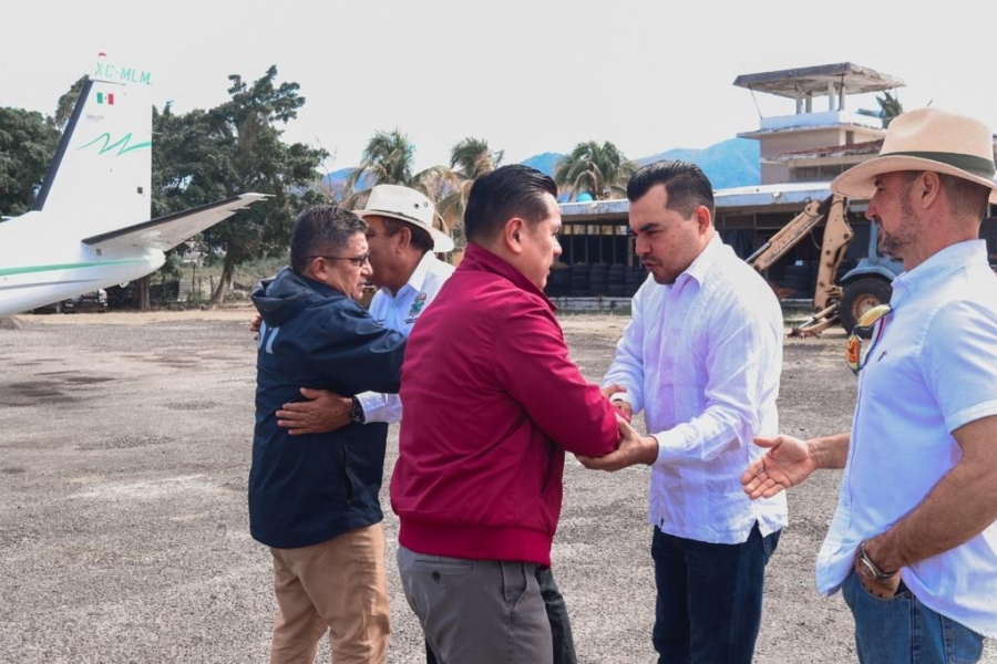 Secretarios de Gobierno y de SP despliegan fuerte operativo para búsqueda y localización de 2 personas, en Aquila y Coahuayana