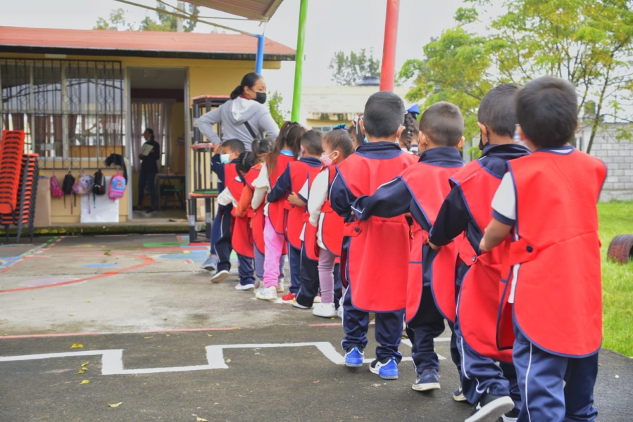 SEE asigna docentes a preescolares de comunidades en Michoacán