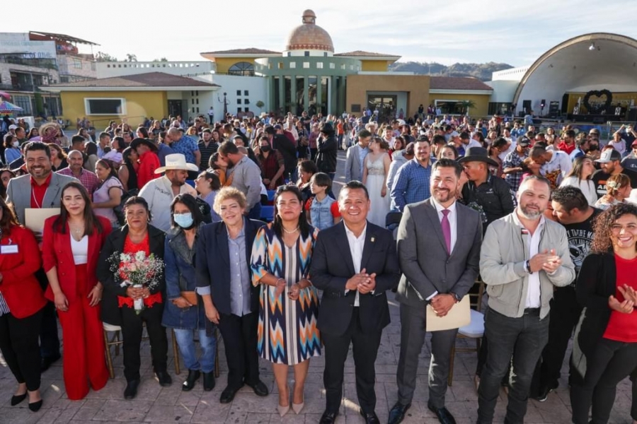 Jornada histórica, Segob realiza más de mil 800 matrimonios en Michoacán