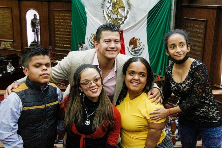 Autoridades deben hacer valer el mandato legal para el escalón universal: Víctor Zurita﻿