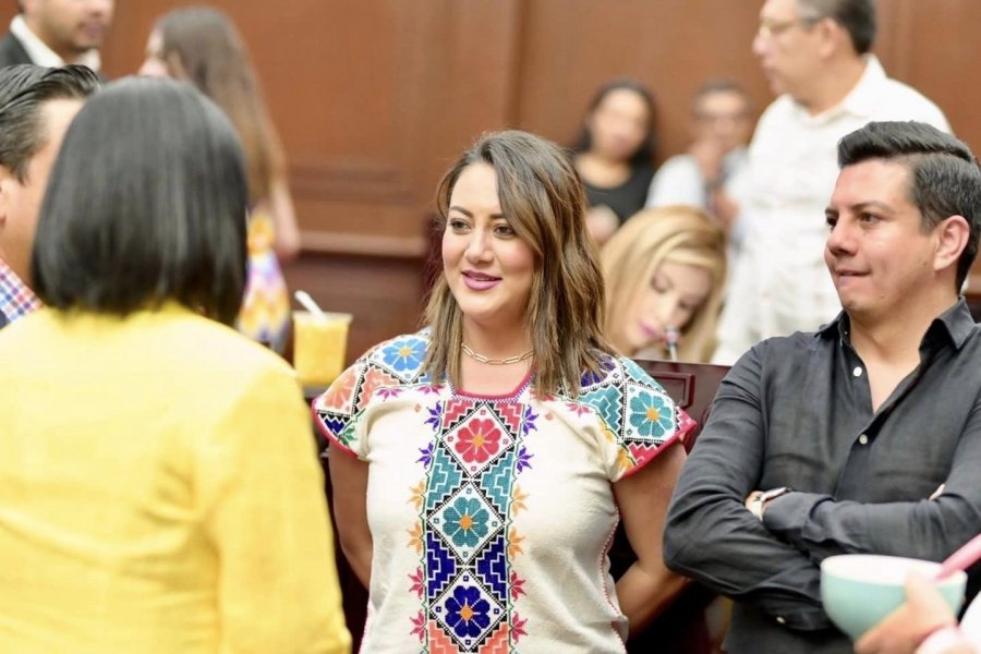 Hay que materializar acceso a derechos de madres, padres y tutores responsables de familia: Mónica Valdez