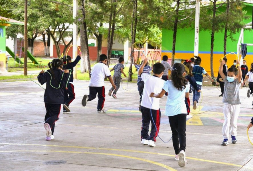 Exhorta SEE a escuelas a aplicar medidas preventivas ante ola de calor