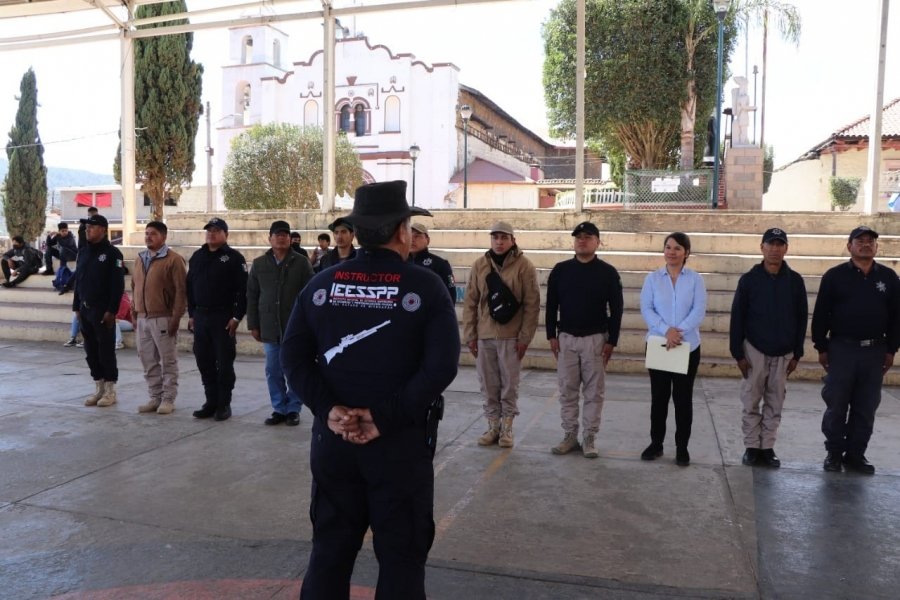 Más seguras, comunidades con autogobierno; suman 400 elementos capacitados