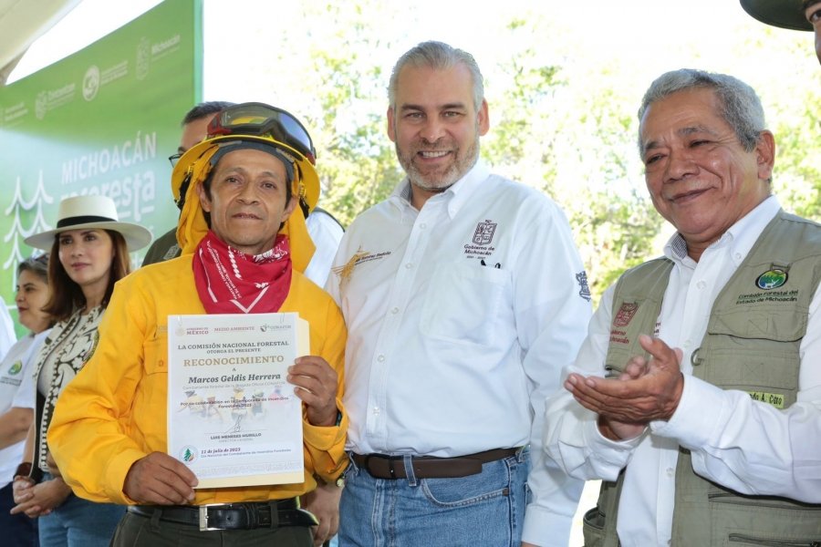 Arranca Bedolla jornada de reforestación 2023