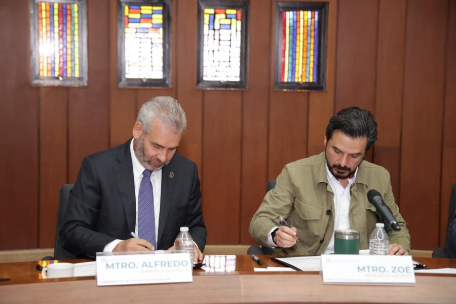 Bedolla e IMSS firman convenio para nuevos hospitales en Maruata y Arantepacua