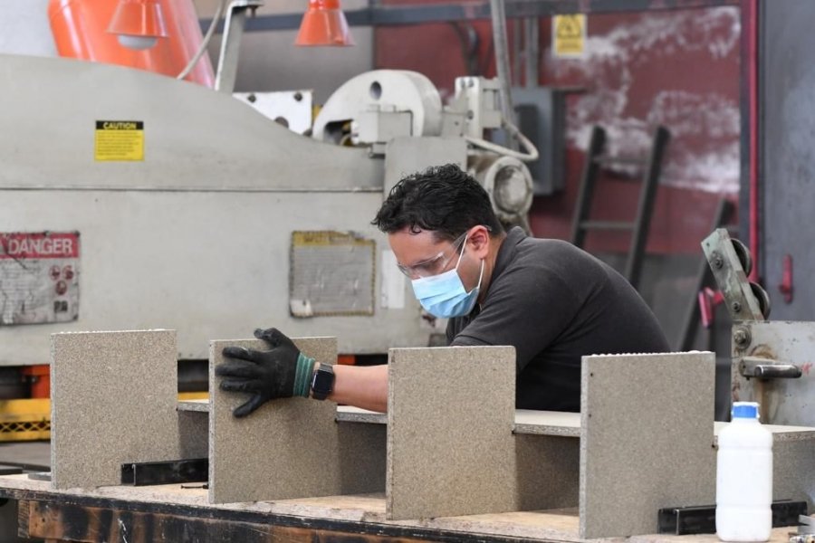 En un año aumentaron 15 mil empleos en Gobierno de Bedolla