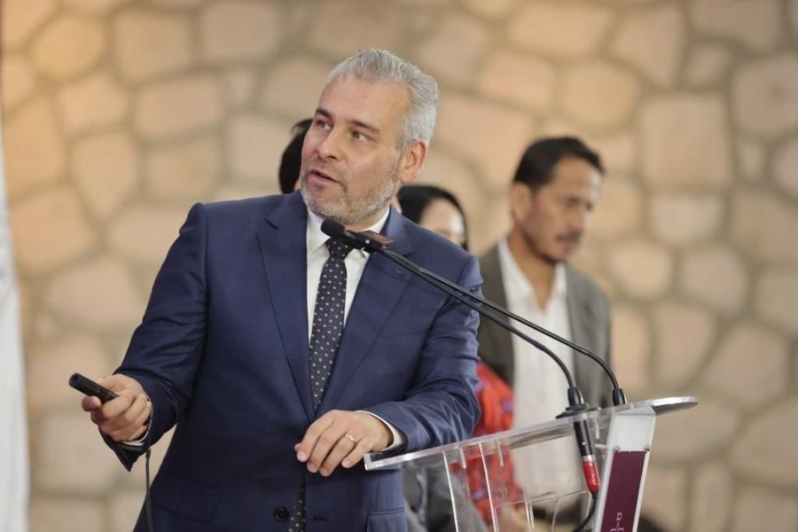 Avanza programa de infraestructura pública para Michoacán, con 26 mil mdp: Bedolla