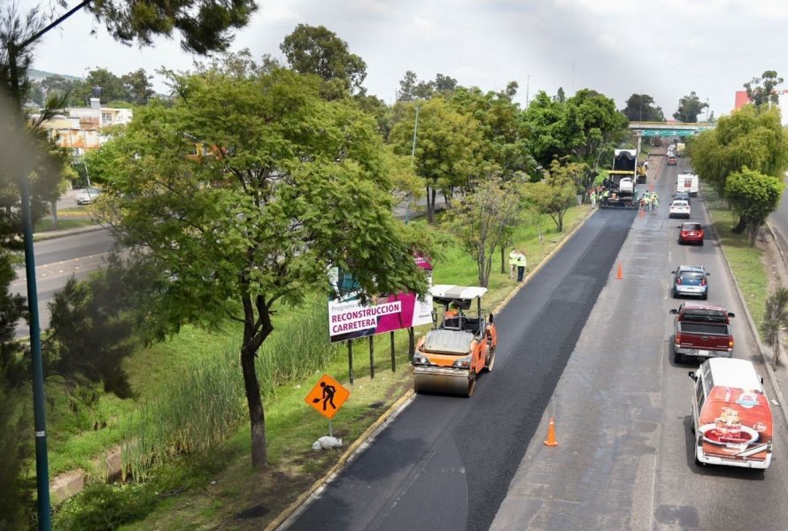 Arranca SCOP mantenimiento en Libramiento de Morelia