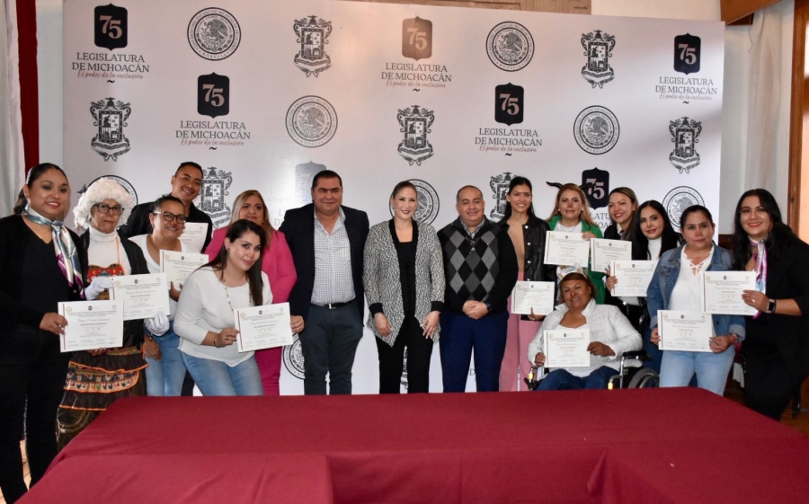 El Poder Legislativo capacita a trabajadores en Lengua de Señas Mexicanas