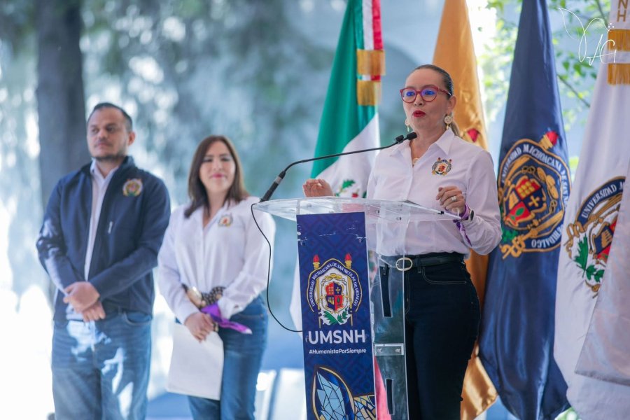 Simulación y autoritarismo en procesos de elección de directores en la UMSNH durante rectorado de Yarabí Ávila