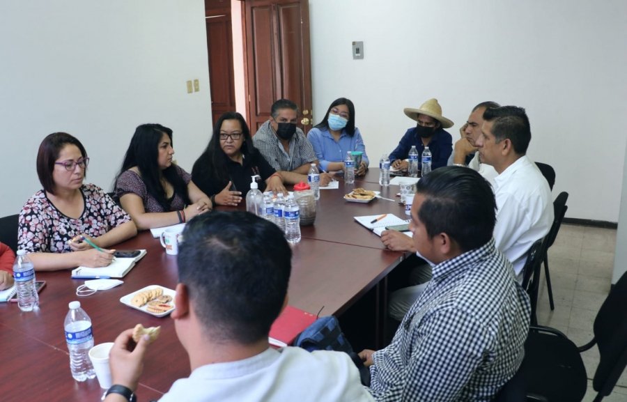 Debemos inculcar la educación en los jóvenes: Nacho Campos