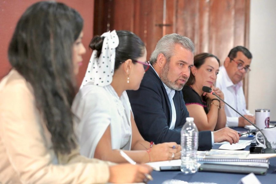 Avanza Barrio Bienestar con integración de comités vecinales en Zamora: Bedolla