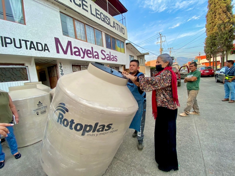 Más de 200 familias beneficiadas con programa de materiales a bajo costo de Mayela Salas