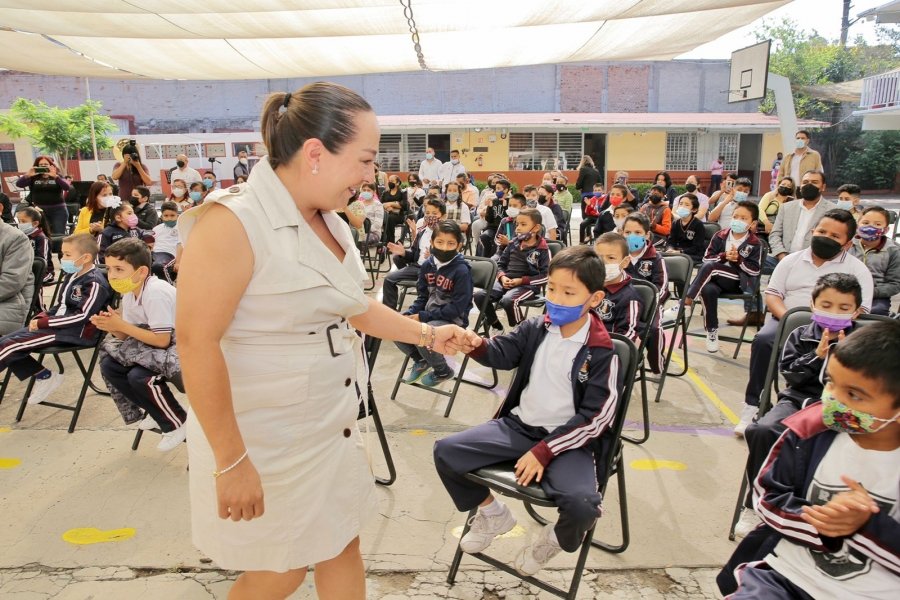 Reactiva Bedolla Escuelas de Tiempo Completo en Michoacán